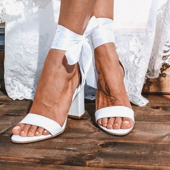 White heels - Picture 2 of 11